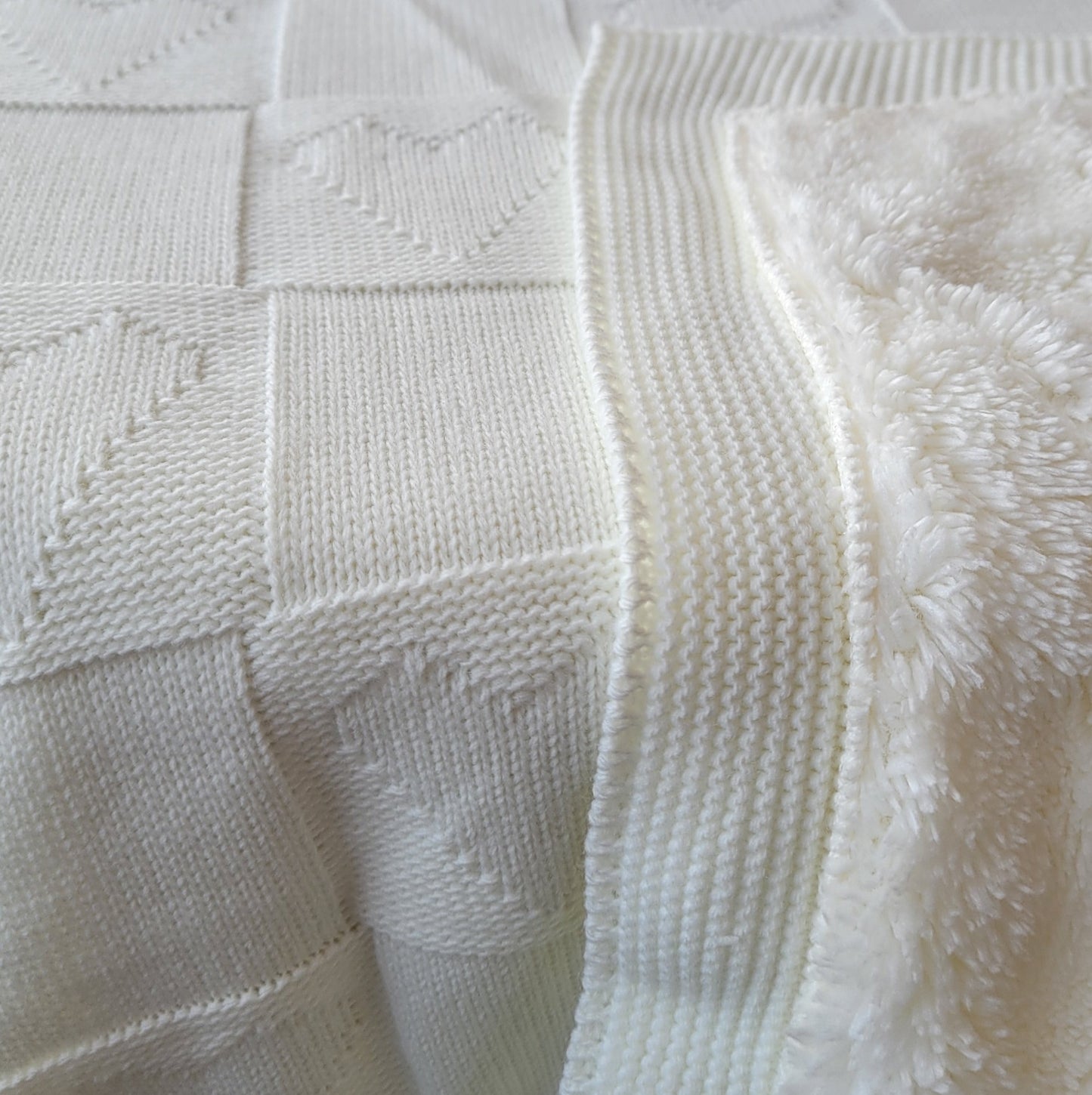 KNITTED DOUBLE SIDED SHERPA - baby blanket
