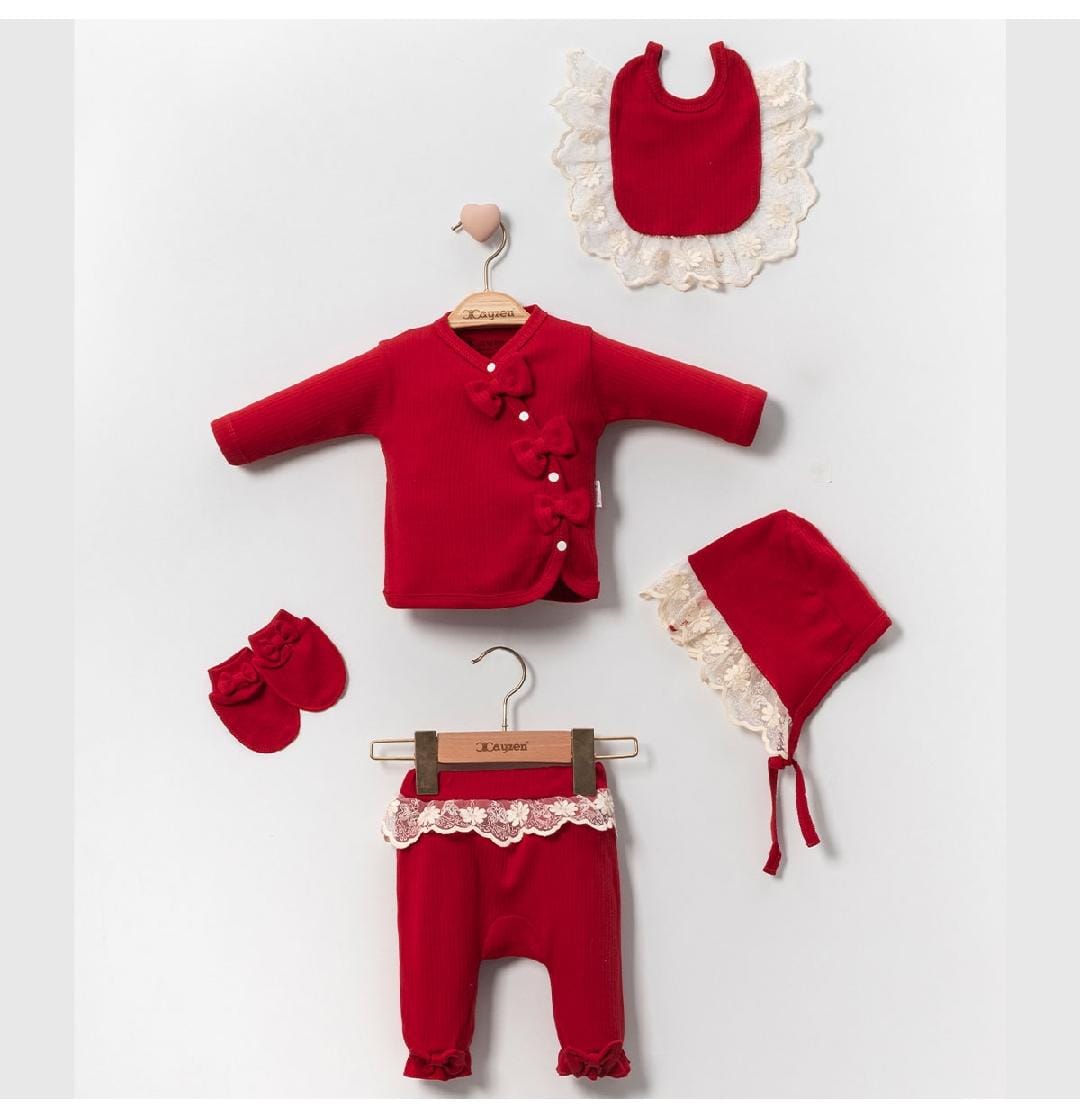 Light knitted 5pc welcome set