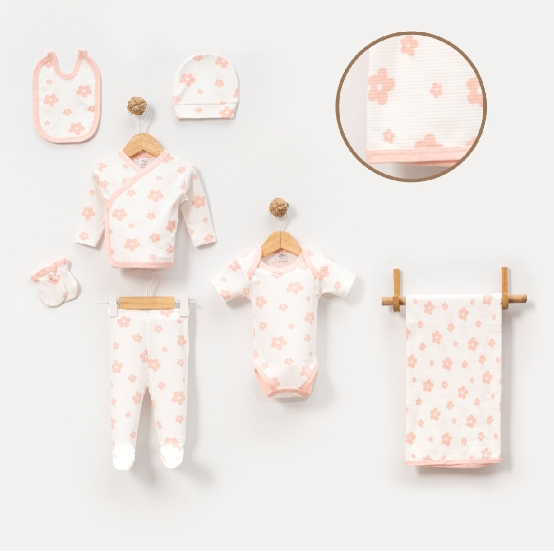 Light knitted 7pc welcome set
