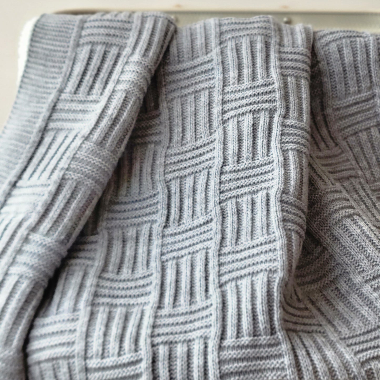 KNITTED DOUBLE SIDED SHERPA - baby blanket