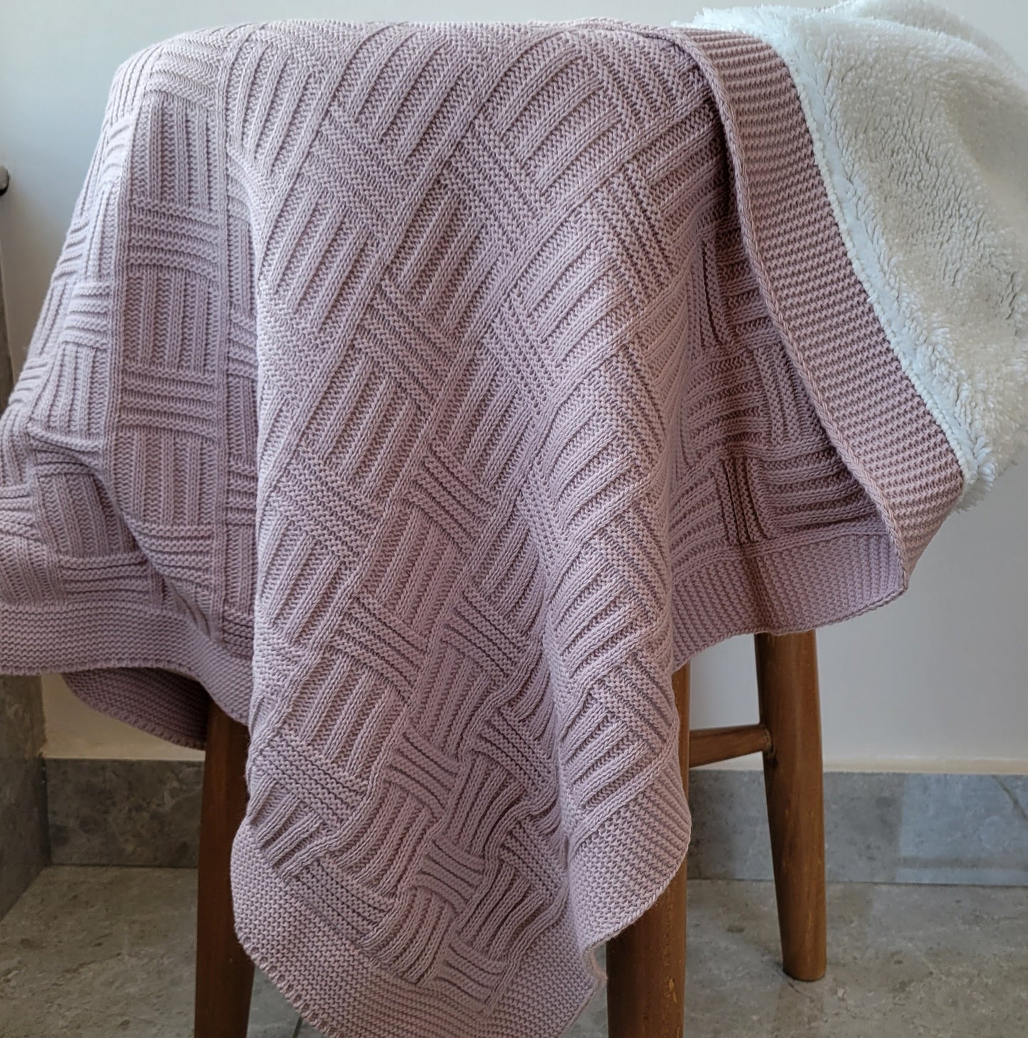 KNITTED DOUBLE SIDED SHERPA - baby blanket