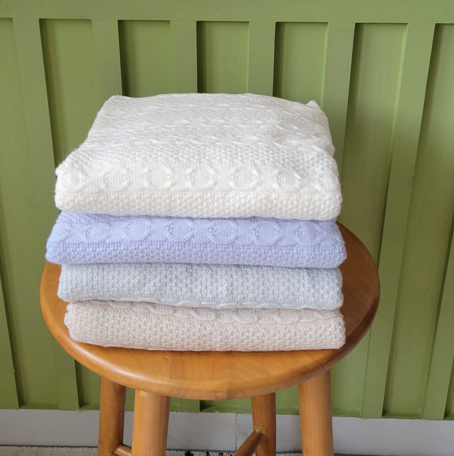 KNITTED DOUBLE SIDED SHERPA - baby blanket